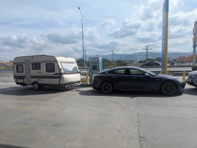 Тесла Модель С 2015 у Шепетовке на Automoto.ua Сірий Тесла Модель С, об'ємом двигуна 0 л та пробігом 180 тис. км за 14999 $, фото 15 на Automoto.ua