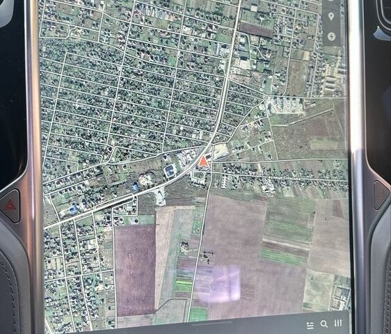 Серый Тесла Модель С, объемом двигателя 0 л и пробегом 170 тыс. км за 13999 $, фото 15 на Automoto.ua