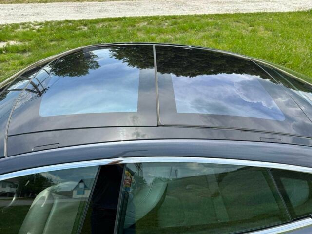 Тесла Модель С 2015 у Шепетовке на Automoto.ua Сірий Тесла Модель С, об'ємом двигуна 0 л та пробігом 180 тис. км за 14999 $, фото 3 на Automoto.ua