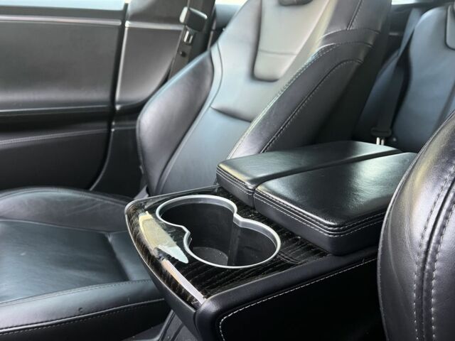 Сірий Тесла Модель С, об'ємом двигуна 0 л та пробігом 200 тис. км за 15500 $, фото 17 на Automoto.ua