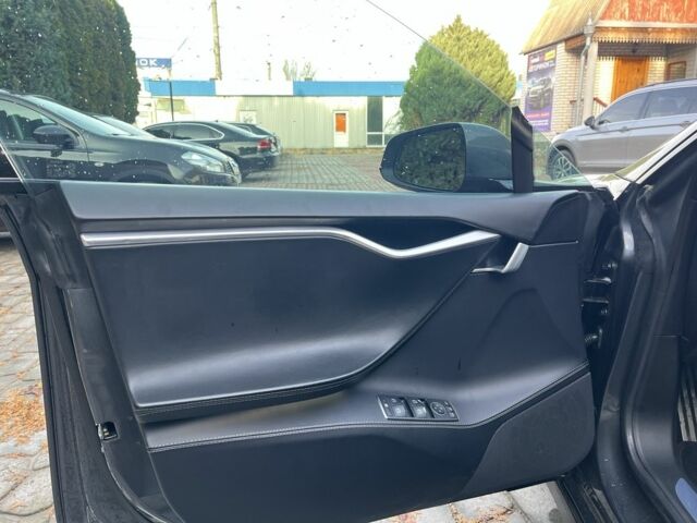 Сірий Тесла Модель С, об'ємом двигуна 0 л та пробігом 200 тис. км за 15500 $, фото 10 на Automoto.ua