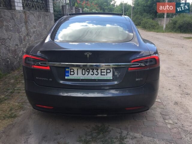 Сірий Тесла Модель С, об'ємом двигуна 0 л та пробігом 39 тис. км за 37777 $, фото 3 на Automoto.ua