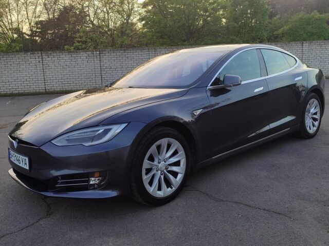 Серый Тесла Модель С, объемом двигателя 0 л и пробегом 180 тыс. км за 19500 $, фото 22 на Automoto.ua