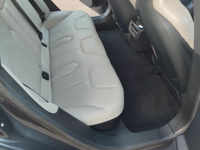 Серый Тесла Модель С, объемом двигателя 0 л и пробегом 180 тыс. км за 19500 $, фото 17 на Automoto.ua