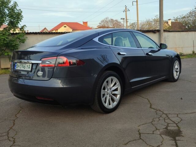 Серый Тесла Модель С, объемом двигателя 0 л и пробегом 180 тыс. км за 19500 $, фото 3 на Automoto.ua