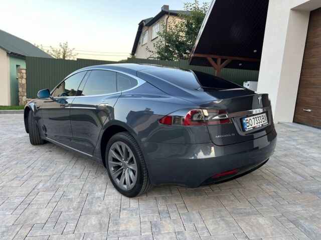 Серый Тесла Модель С, объемом двигателя 0 л и пробегом 0 тыс. км за 19500 $, фото 3 на Automoto.ua