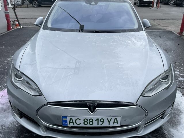 Серый Тесла Модель С, объемом двигателя 0 л и пробегом 219 тыс. км за 13300 $, фото 4 на Automoto.ua