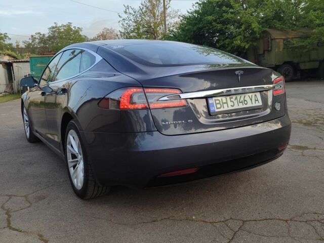 Серый Тесла Модель С, объемом двигателя 0 л и пробегом 180 тыс. км за 19500 $, фото 2 на Automoto.ua