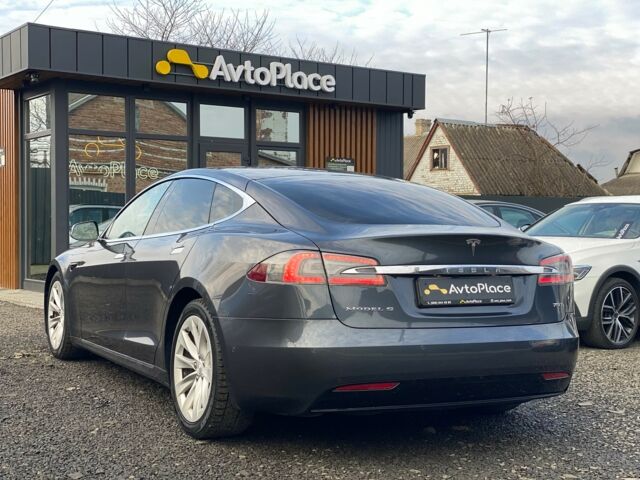 Серый Тесла Модель С, объемом двигателя 0 л и пробегом 233 тыс. км за 16800 $, фото 38 на Automoto.ua