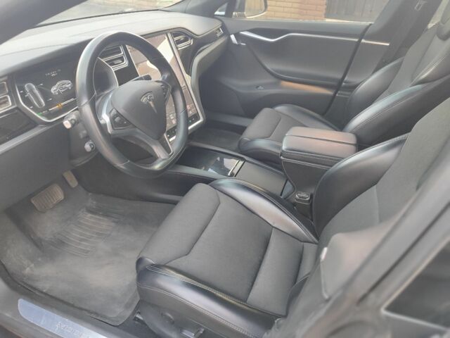 Сірий Тесла Модель С, об'ємом двигуна 0 л та пробігом 152 тис. км за 15999 $, фото 18 на Automoto.ua