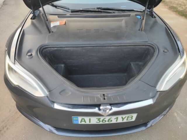 Сірий Тесла Модель С, об'ємом двигуна 0 л та пробігом 152 тис. км за 15999 $, фото 10 на Automoto.ua
