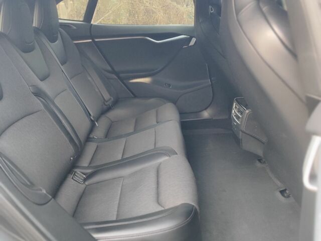 Сірий Тесла Модель С, об'ємом двигуна 0 л та пробігом 152 тис. км за 17800 $, фото 20 на Automoto.ua
