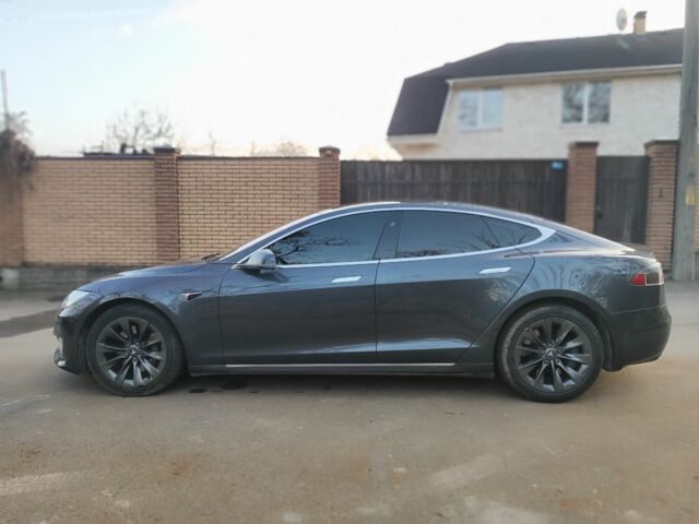 Сірий Тесла Модель С, об'ємом двигуна 0 л та пробігом 152 тис. км за 15999 $, фото 9 на Automoto.ua