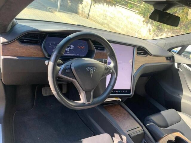 Серый Тесла Модель С, объемом двигателя 0 л и пробегом 21 тыс. км за 22900 $, фото 10 на Automoto.ua