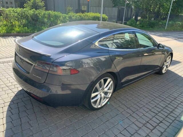 Серый Тесла Модель С, объемом двигателя 0 л и пробегом 21 тыс. км за 22900 $, фото 4 на Automoto.ua