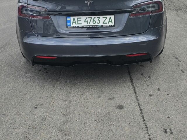 Сірий Тесла Модель С, об'ємом двигуна 0 л та пробігом 118 тис. км за 42000 $, фото 2 на Automoto.ua