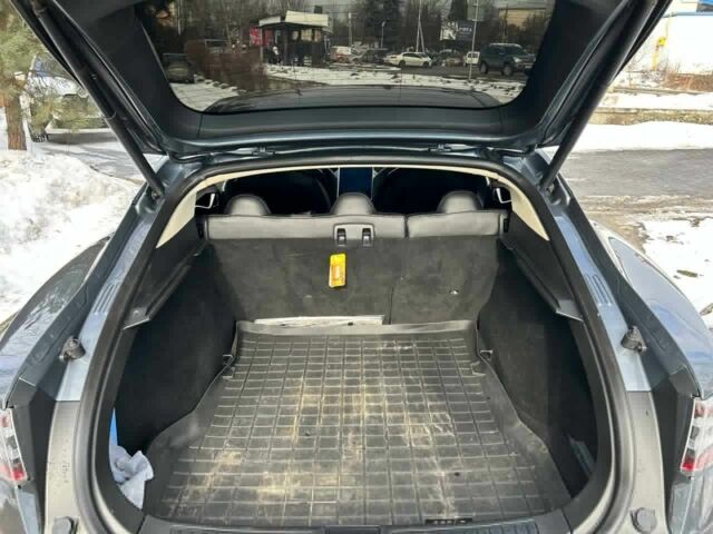 Серый Тесла Модель С, объемом двигателя 0 л и пробегом 178 тыс. км за 13900 $, фото 13 на Automoto.ua