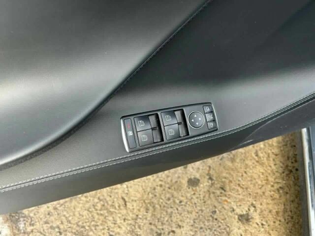 Серый Тесла Модель С, объемом двигателя 0 л и пробегом 178 тыс. км за 13900 $, фото 10 на Automoto.ua