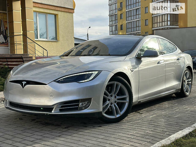 Серый Тесла Модель С, объемом двигателя 0 л и пробегом 100 тыс. км за 25800 $, фото 14 на Automoto.ua