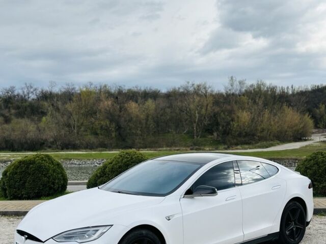 Сірий Тесла Модель С, об'ємом двигуна 0 л та пробігом 176 тис. км за 15000 $, фото 5 на Automoto.ua