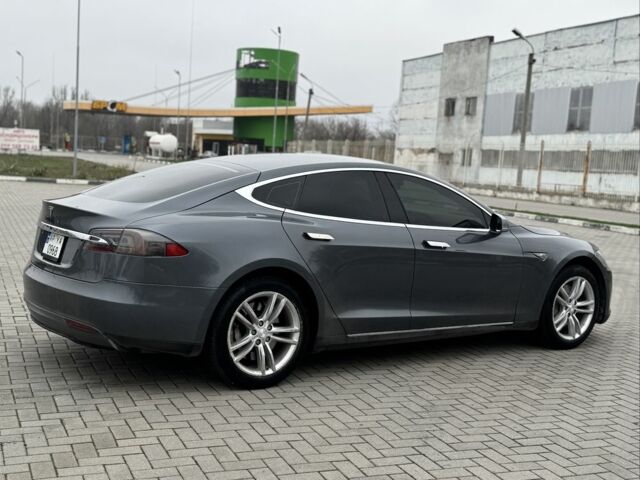 Серый Тесла Модель С, объемом двигателя 0 л и пробегом 232 тыс. км за 10700 $, фото 8 на Automoto.ua