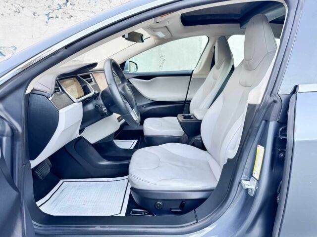 Серый Тесла Модель С, объемом двигателя 0 л и пробегом 81 тыс. км за 4000 $, фото 8 на Automoto.ua