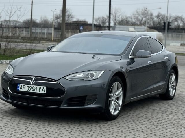 Серый Тесла Модель С, объемом двигателя 0 л и пробегом 232 тыс. км за 10700 $, фото 9 на Automoto.ua