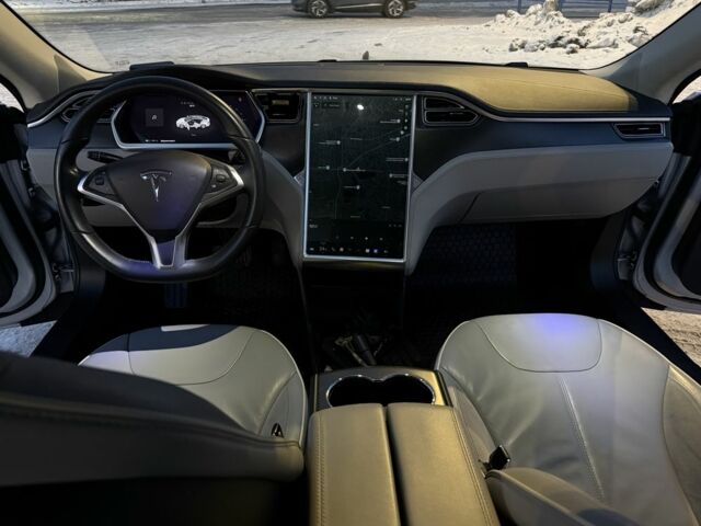 Сірий Тесла Модель С, об'ємом двигуна 0 л та пробігом 140 тис. км за 16000 $, фото 6 на Automoto.ua