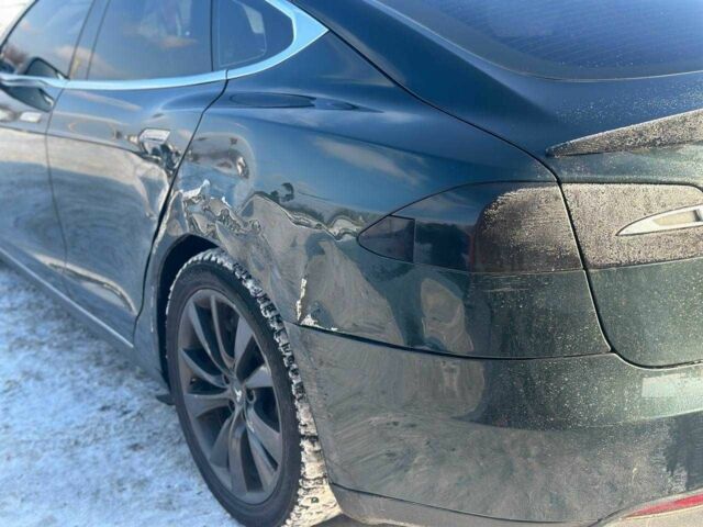 Сірий Тесла Модель С, об'ємом двигуна 0 л та пробігом 340 тис. км за 11500 $, фото 4 на Automoto.ua