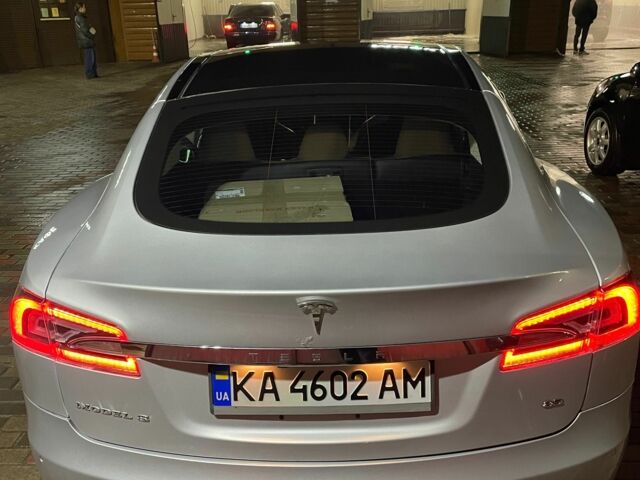 Сірий Тесла Модель С, об'ємом двигуна 0 л та пробігом 186 тис. км за 14500 $, фото 4 на Automoto.ua