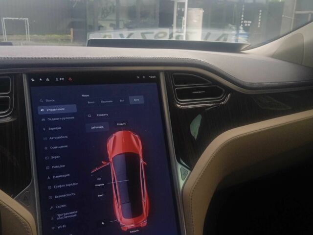 Серый Тесла Модель С, объемом двигателя 0 л и пробегом 171 тыс. км за 12000 $, фото 11 на Automoto.ua