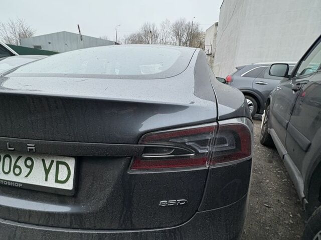 Серый Тесла Модель С, объемом двигателя 0 л и пробегом 236 тыс. км за 356 $, фото 2 на Automoto.ua