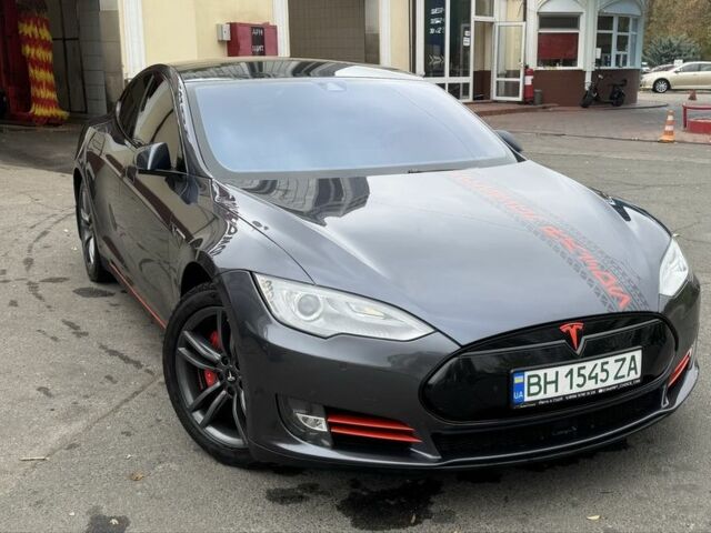 Серый Тесла Модель С, объемом двигателя 0 л и пробегом 93 тыс. км за 12900 $, фото 3 на Automoto.ua