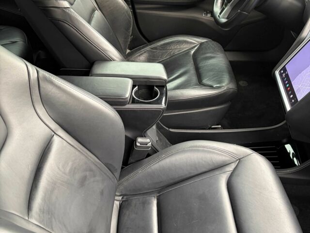 Серый Тесла Модель С, объемом двигателя 0 л и пробегом 360 тыс. км за 12000 $, фото 9 на Automoto.ua