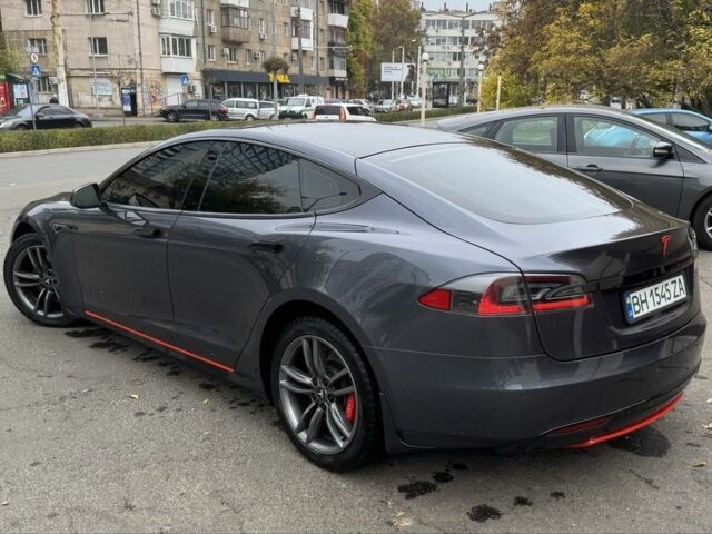 Серый Тесла Модель С, объемом двигателя 0 л и пробегом 93 тыс. км за 12900 $, фото 2 на Automoto.ua