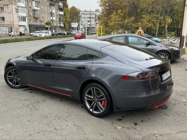 Серый Тесла Модель С, объемом двигателя 0 л и пробегом 93 тыс. км за 12900 $, фото 18 на Automoto.ua