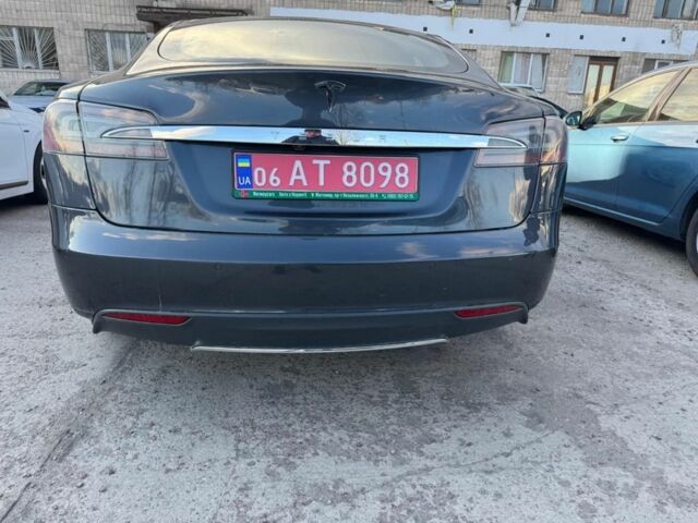 Сірий Тесла Модель С, об'ємом двигуна 0 л та пробігом 270 тис. км за 15500 $, фото 6 на Automoto.ua