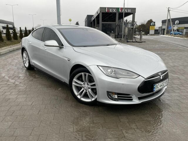 Серый Тесла Модель С, объемом двигателя 0 л и пробегом 210 тыс. км за 14500 $, фото 2 на Automoto.ua
