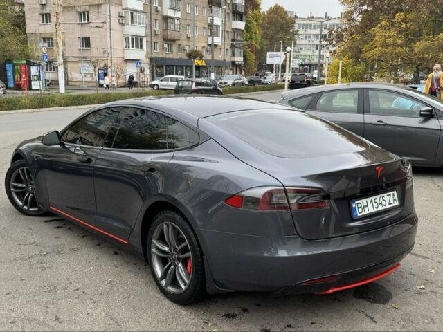 Серый Тесла Модель С, объемом двигателя 0 л и пробегом 93 тыс. км за 12900 $, фото 17 на Automoto.ua