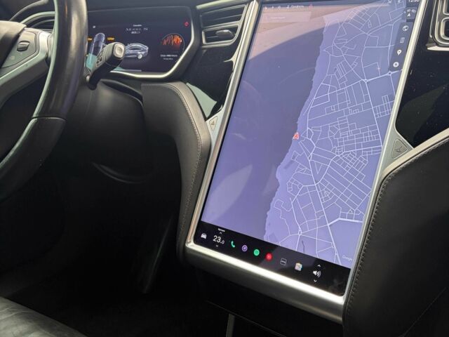 Серый Тесла Модель С, объемом двигателя 0 л и пробегом 360 тыс. км за 12000 $, фото 14 на Automoto.ua