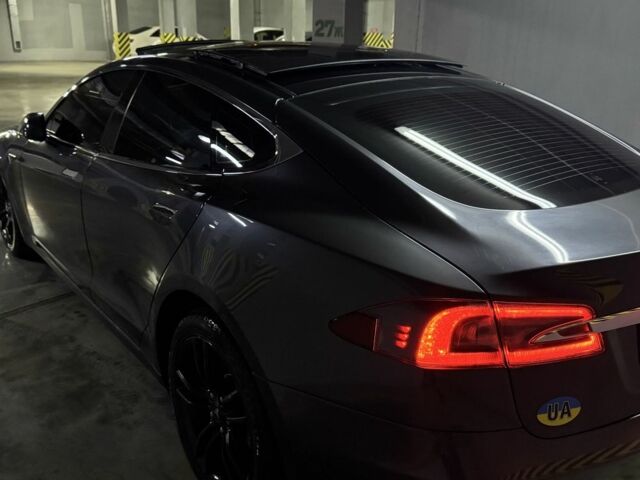 Сірий Тесла Модель С, об'ємом двигуна 0 л та пробігом 200 тис. км за 11999 $, фото 6 на Automoto.ua