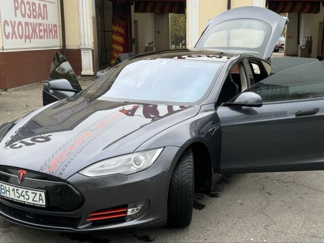 Серый Тесла Модель С, объемом двигателя 0 л и пробегом 93 тыс. км за 12900 $, фото 10 на Automoto.ua