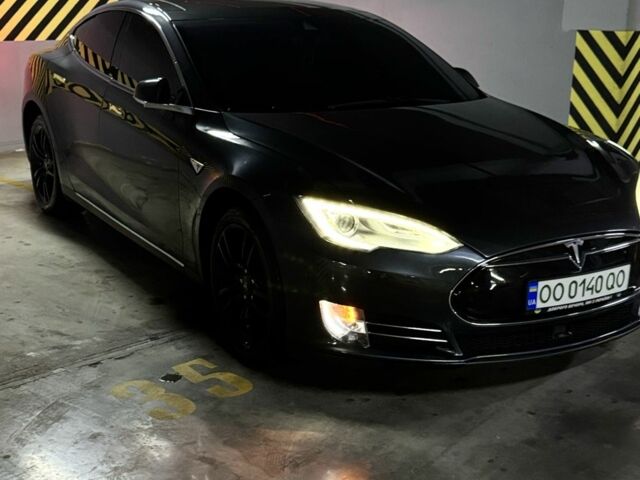 Сірий Тесла Модель С, об'ємом двигуна 0 л та пробігом 200 тис. км за 11999 $, фото 2 на Automoto.ua