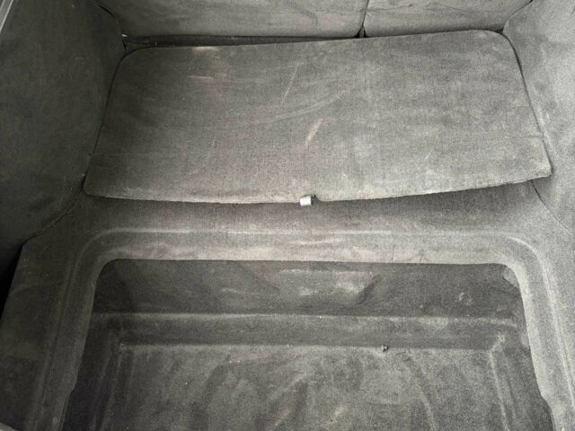 Серый Тесла Модель С, объемом двигателя 0 л и пробегом 360 тыс. км за 12000 $, фото 12 на Automoto.ua