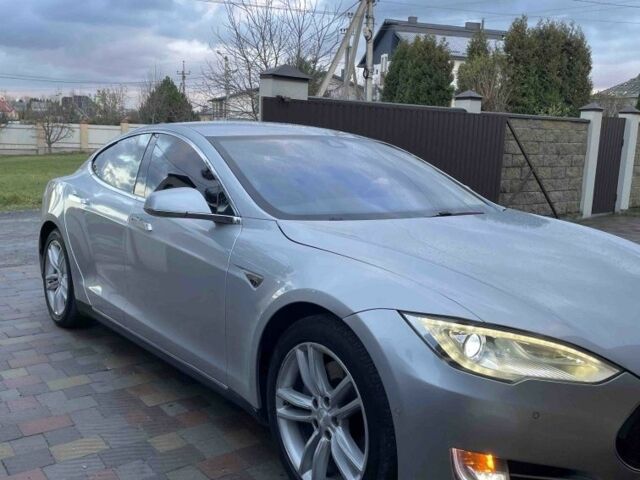 Серый Тесла Модель С, объемом двигателя 0 л и пробегом 210 тыс. км за 14500 $, фото 5 на Automoto.ua