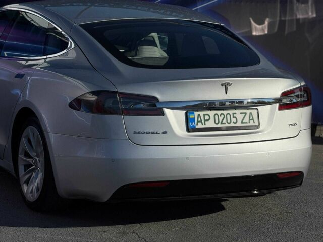 Сірий Тесла Модель С, об'ємом двигуна 0 л та пробігом 112 тис. км за 18499 $, фото 7 на Automoto.ua