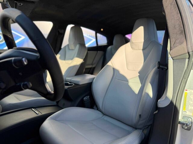 Сірий Тесла Модель С, об'ємом двигуна 0 л та пробігом 112 тис. км за 18499 $, фото 17 на Automoto.ua