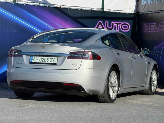 Сірий Тесла Модель С, об'ємом двигуна 0 л та пробігом 112 тис. км за 18499 $, фото 4 на Automoto.ua