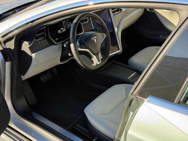 Сірий Тесла Модель С, об'ємом двигуна 0 л та пробігом 112 тис. км за 18499 $, фото 10 на Automoto.ua