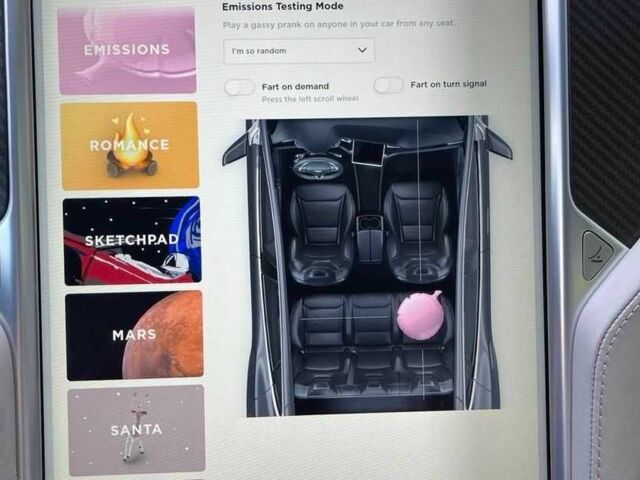 Серый Тесла Модель С, объемом двигателя 0 л и пробегом 63 тыс. км за 13800 $, фото 5 на Automoto.ua